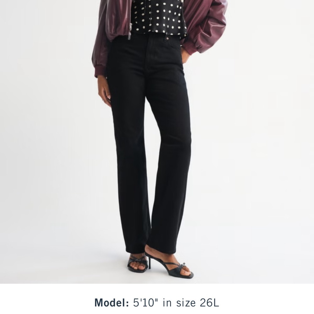 Abercrombie & Fitch Women's Curve Love High Rise 90s Relaxed Jean Black